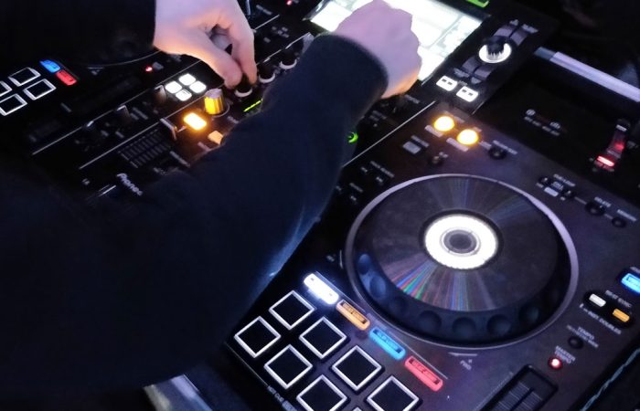 DJs-Quick-Mixing-Syndrome Quick Mixing DJs